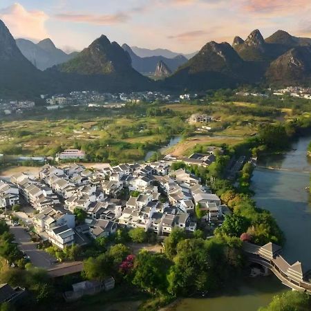Serene Vale Inn Guilin-Free One Way Pick Up Service To High-Speed Railway Station For 2 Nights エクステリア 写真