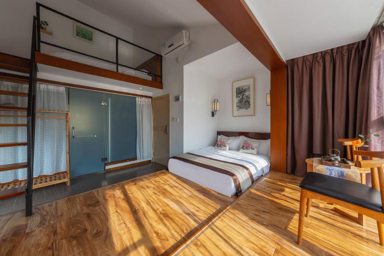 Serene Vale Inn Guilin-Free One Way Pick Up Service To High-Speed Railway Station For 2 Nights エクステリア 写真