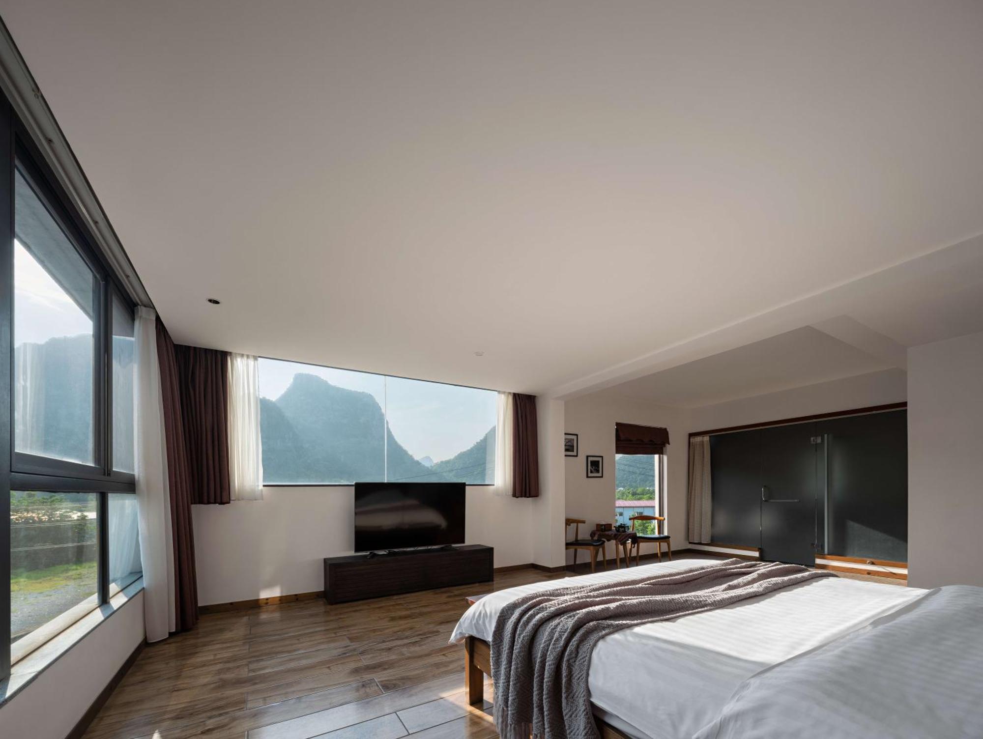 Serene Vale Inn Guilin-Free One Way Pick Up Service To High-Speed Railway Station For 2 Nights エクステリア 写真