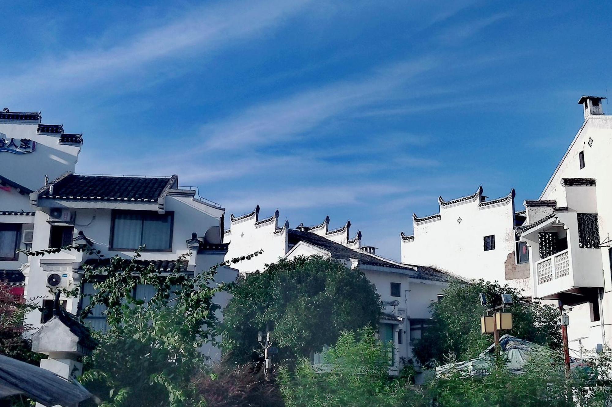 Serene Vale Inn Guilin-Free One Way Pick Up Service To High-Speed Railway Station For 2 Nights エクステリア 写真