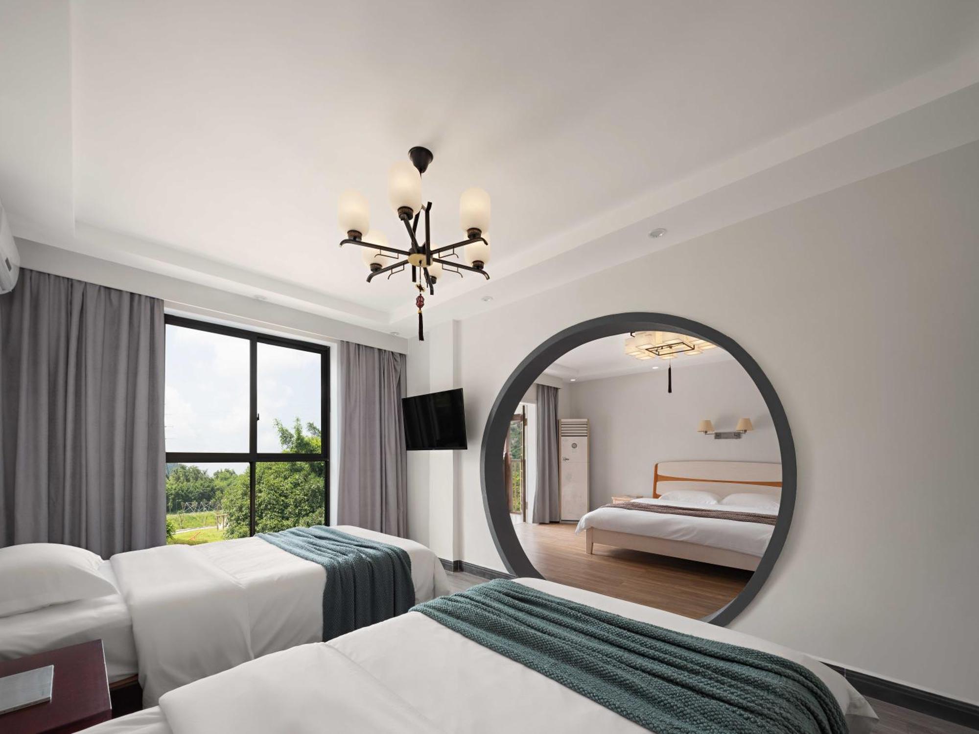 Serene Vale Inn Guilin-Free One Way Pick Up Service To High-Speed Railway Station For 2 Nights エクステリア 写真