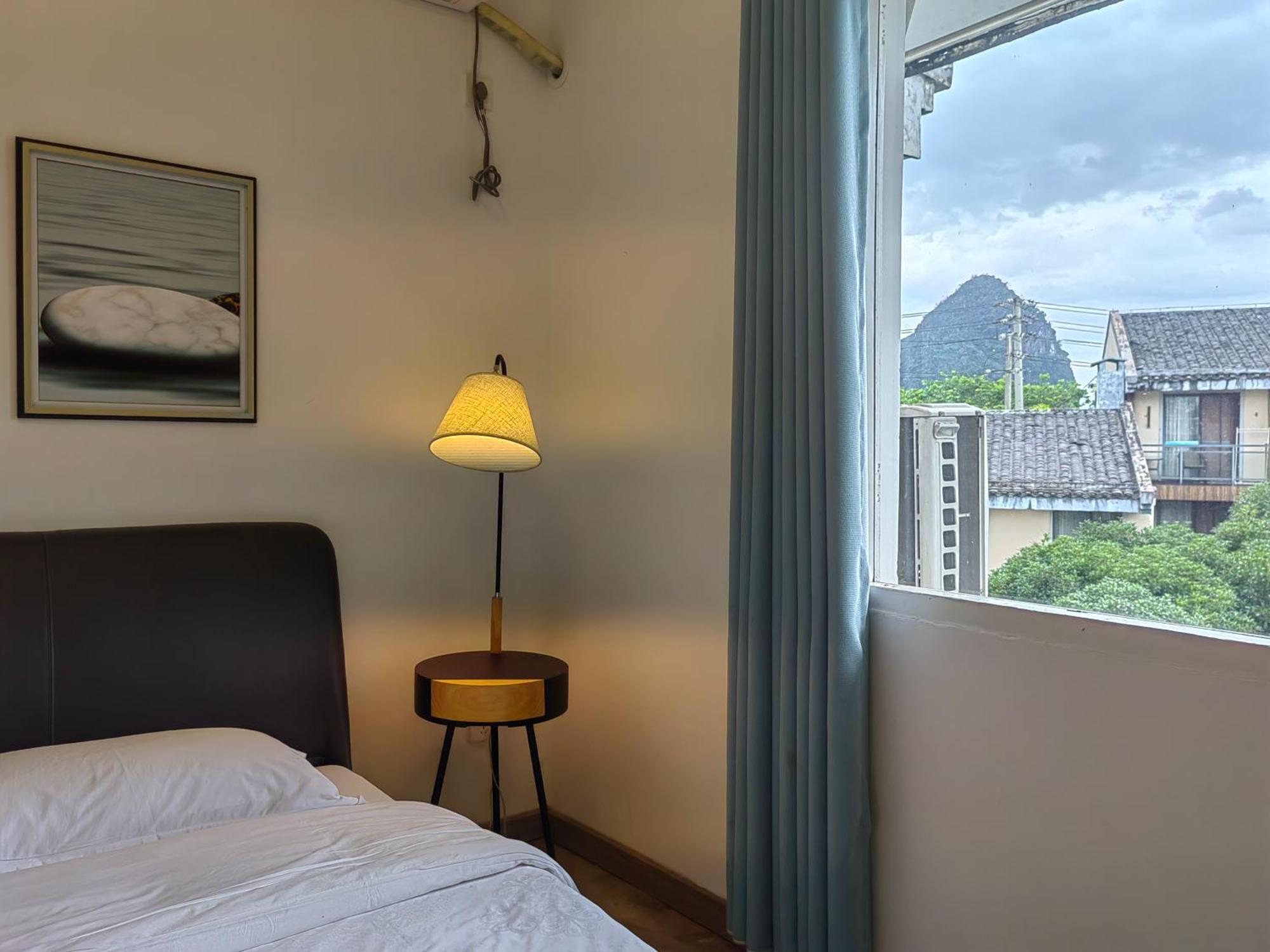 Serene Vale Inn Guilin-Free One Way Pick Up Service To High-Speed Railway Station For 2 Nights エクステリア 写真