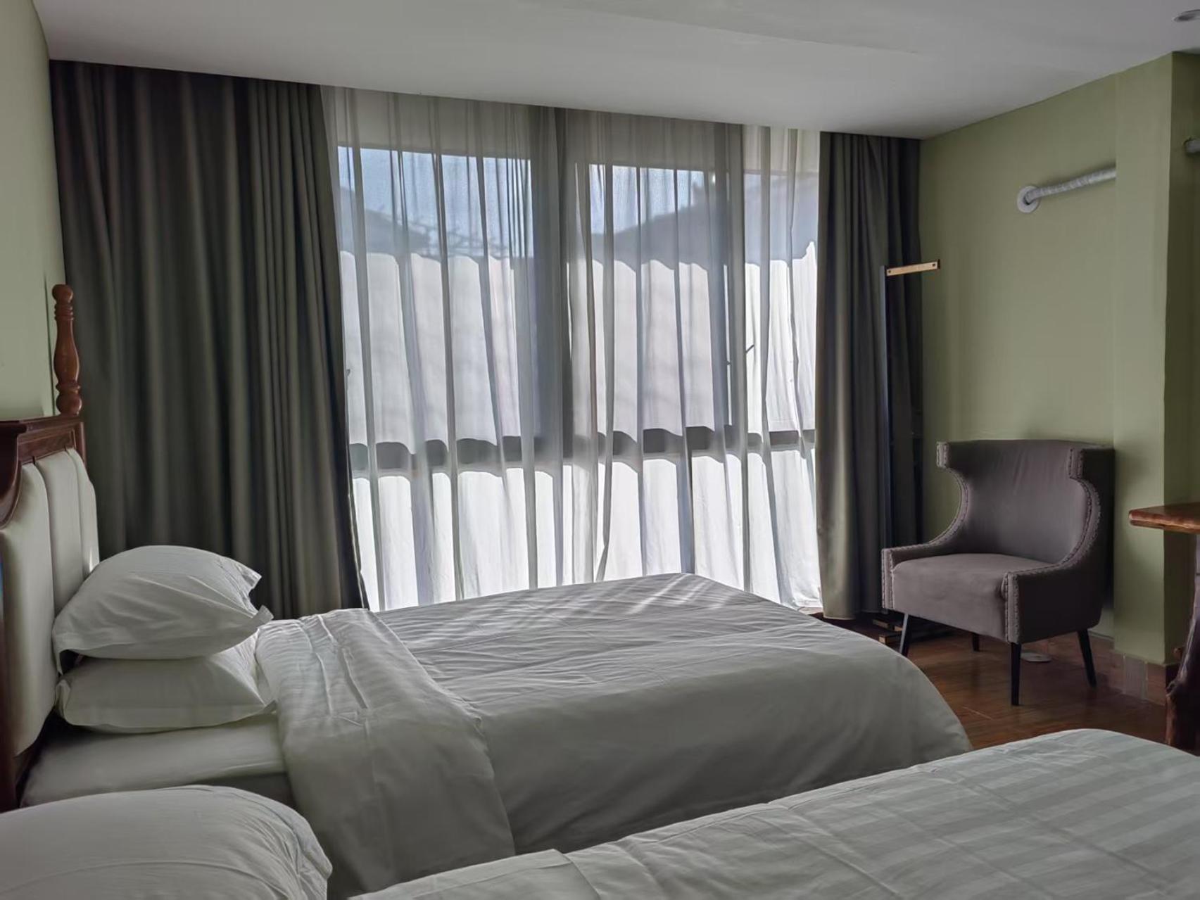 Serene Vale Inn Guilin-Free One Way Pick Up Service To High-Speed Railway Station For 2 Nights 部屋 写真