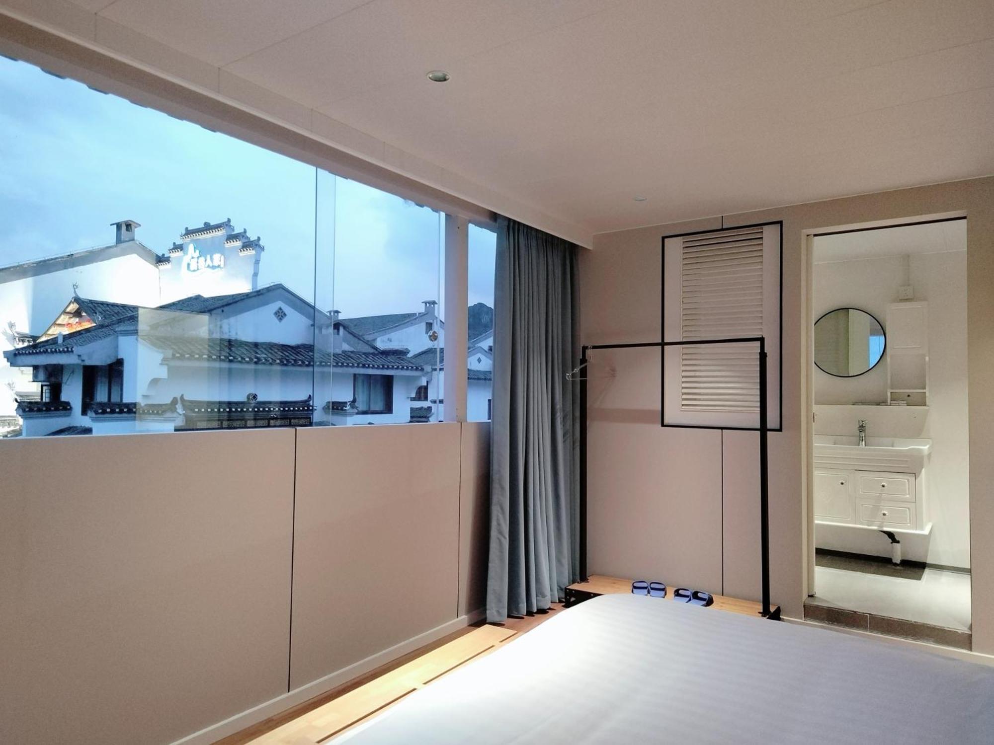 Serene Vale Inn Guilin-Free One Way Pick Up Service To High-Speed Railway Station For 2 Nights エクステリア 写真
