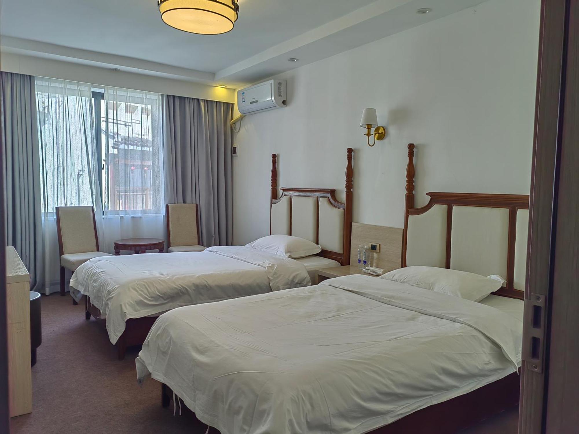 Serene Vale Inn Guilin-Free One Way Pick Up Service To High-Speed Railway Station For 2 Nights 部屋 写真